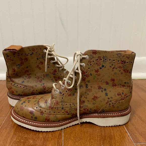 Dr. Martens Shoes - Dr. Martens Floral Lace Up Boots - Brown